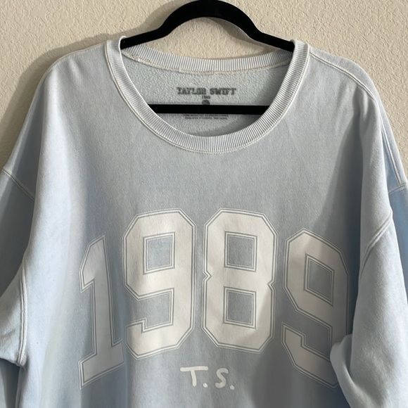Taylor Swift Women’s Crew Neck Sweatshirt May 2022 Size 2X Loungewear Festival - Picture 6 of 13